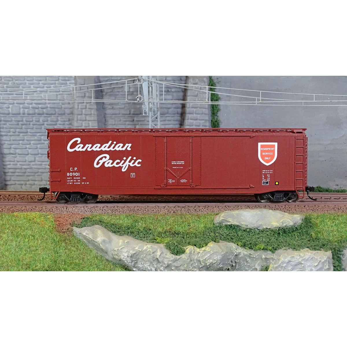 Rivarossi HR6636A US covered bogie wagon, "Newsprint Service Only" ...