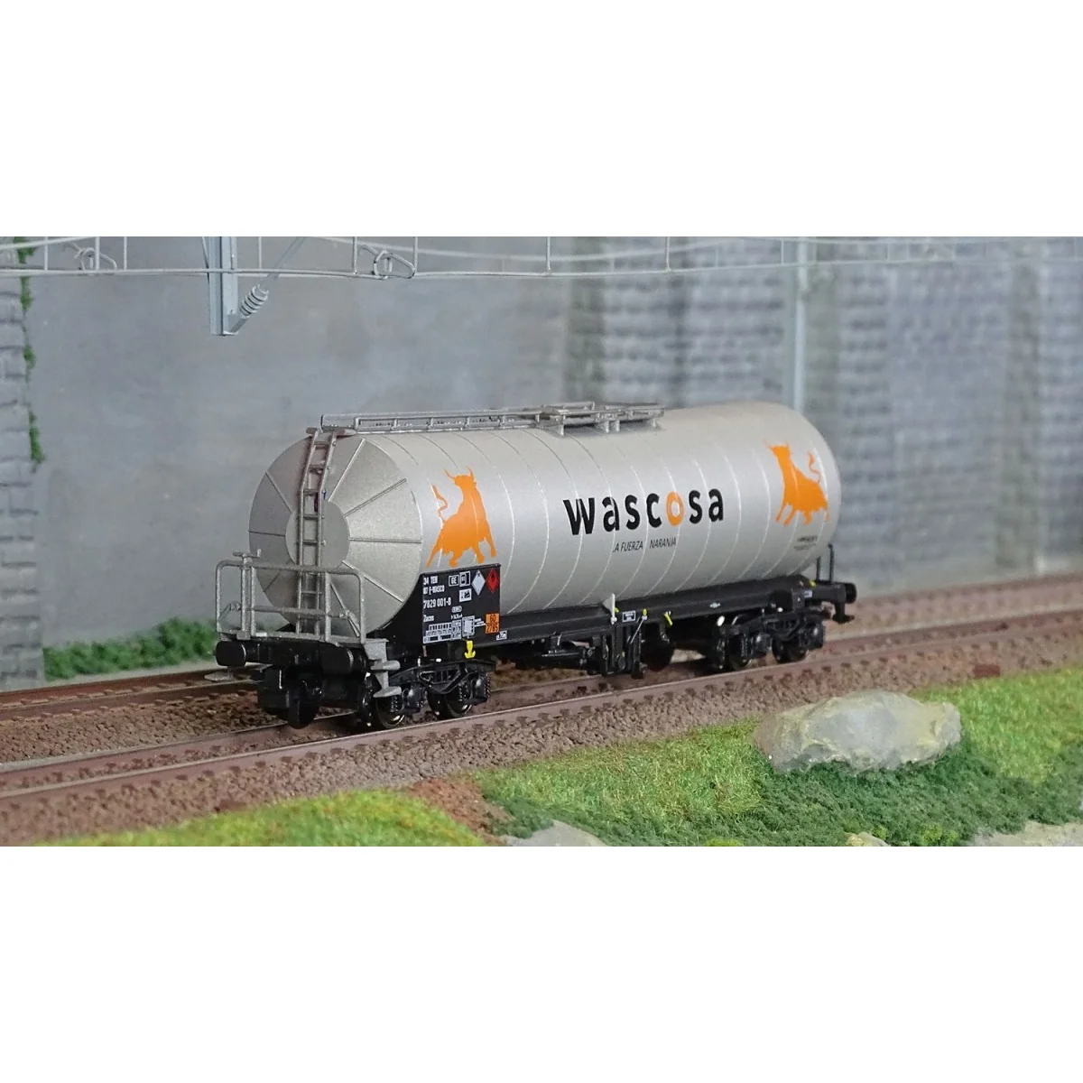 Rivarossi HR6638 Bogie tank wagon, WASCOSA "Fuerza Naranja" Rivarossi HR6638 Bogie tank wagon, WASCOSA "Fuerza Naranja"