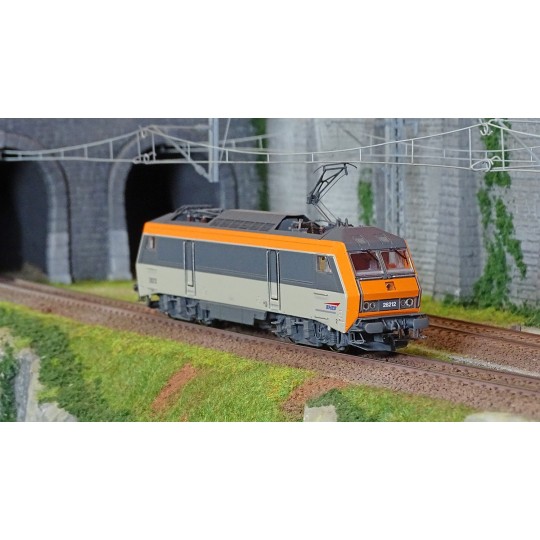 HJ2443-Jouef HJ2443 BB 26212 electric locomotive, SNCF, grey/orange livery, Casquette logo