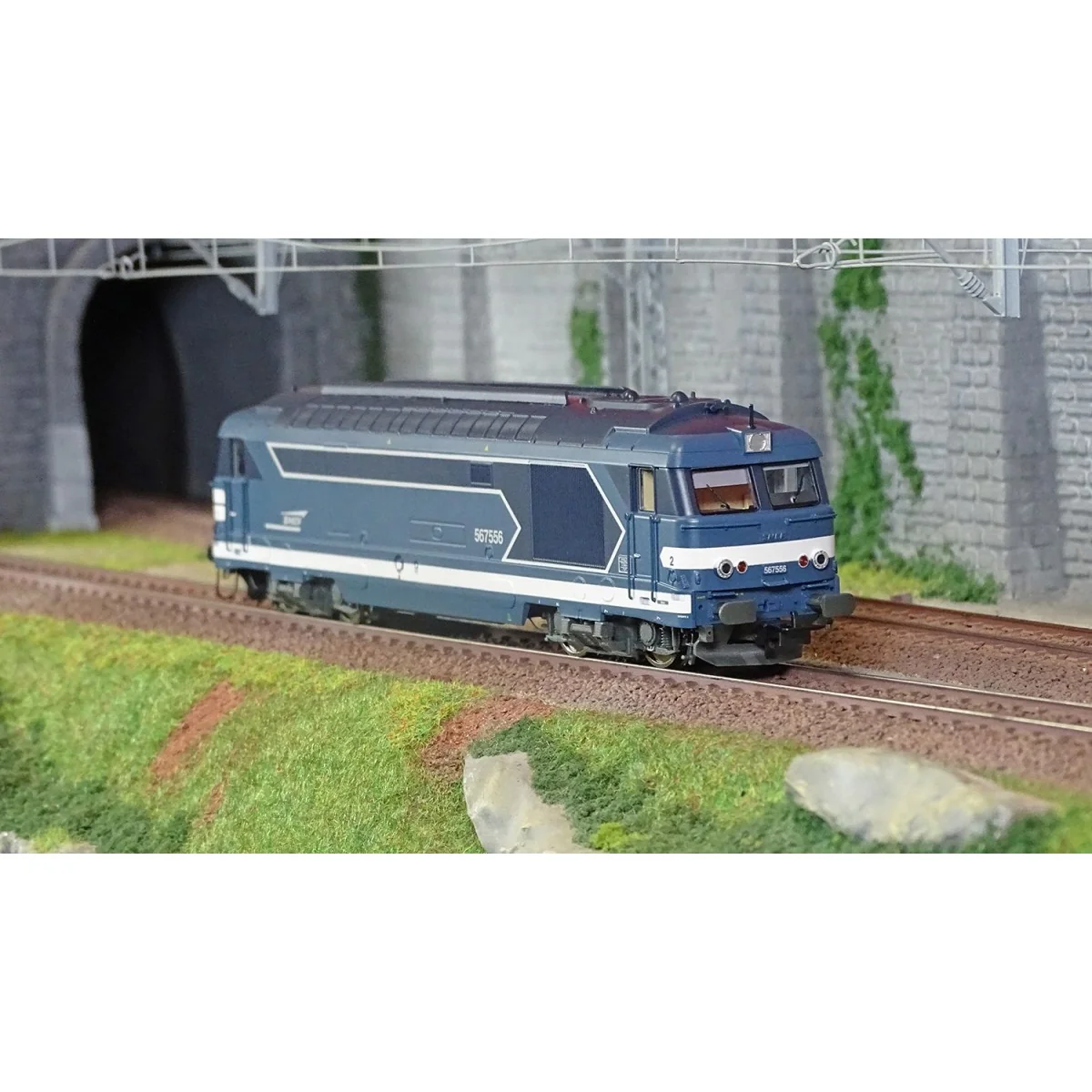 Jouef HJ2446S BB 567556 diesel locomotive, SNCF, blue livery, cap l... Jouef HJ2446S BB 567556 diesel locomotive, SNCF, blue livery, cap l...